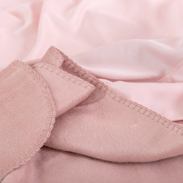 Luxurious Bamboo Blankets